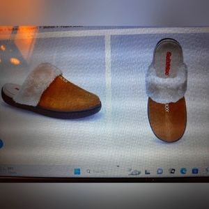 Softmoc womens slippers size 10